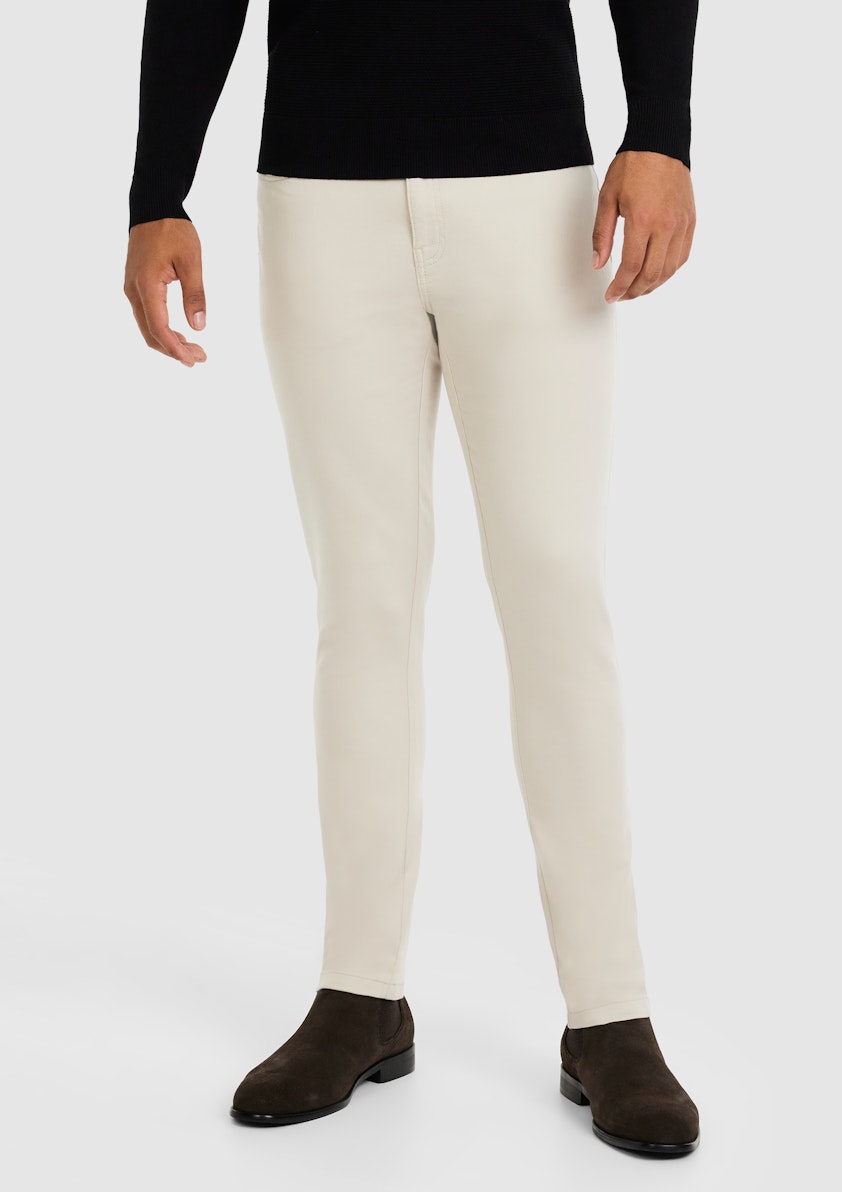 Ultimate Slim Chino