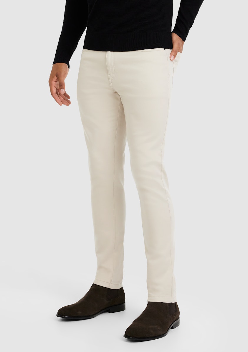 Ultimate Slim Chino