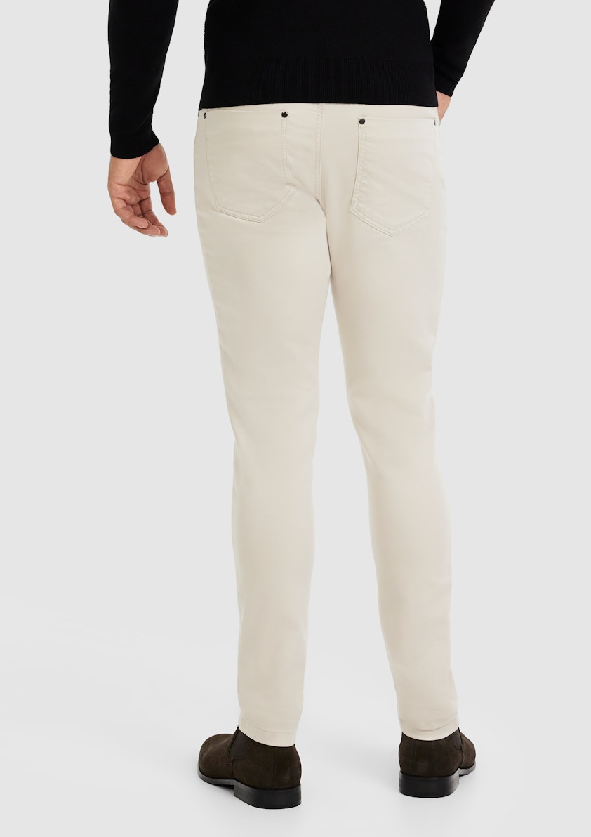 Ultimate Slim Chino