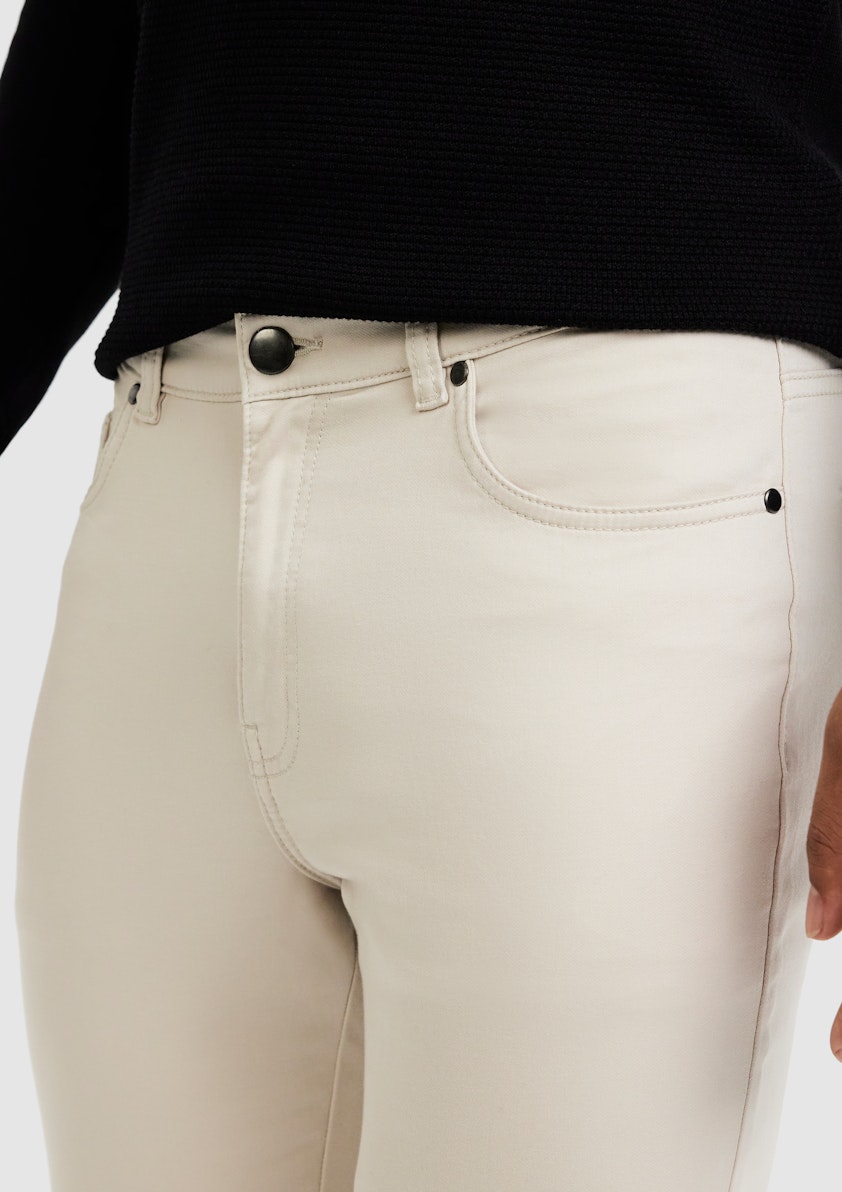 Ultimate Slim Chino