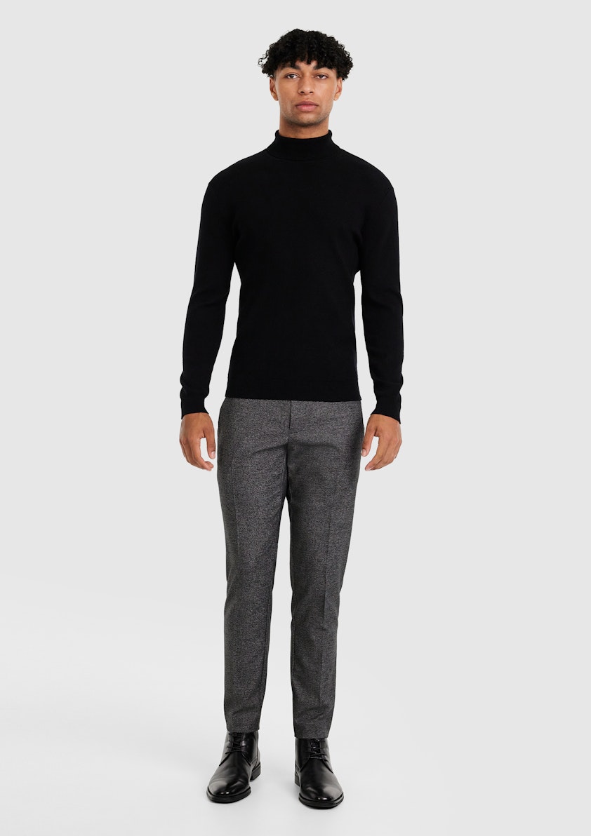 Hans Roll Neck Knit