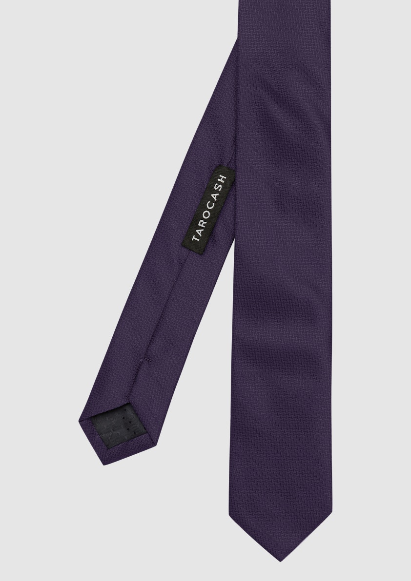 Essential Tie