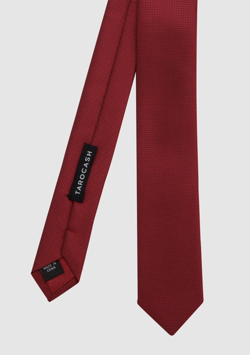 Essential Tie