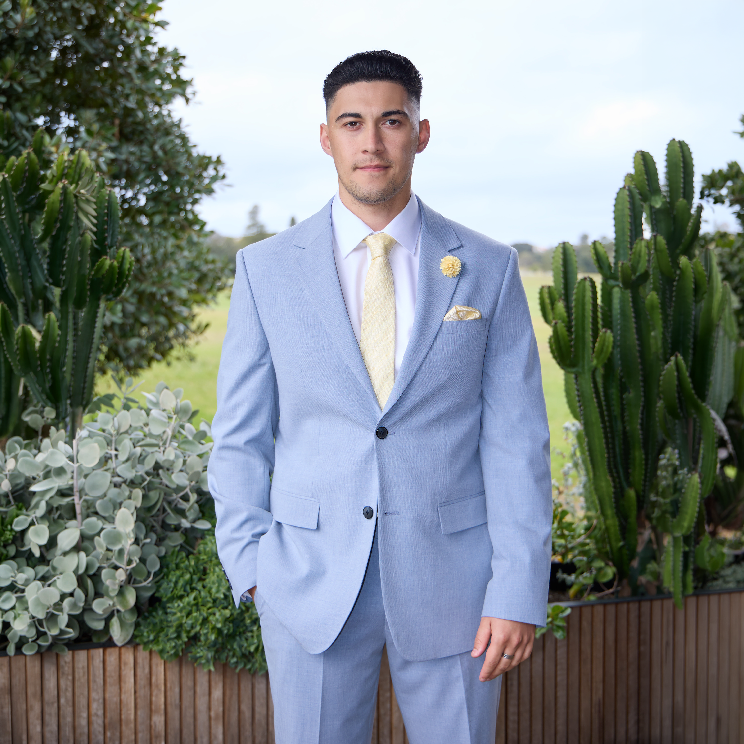  FRESH SPRING SUITING