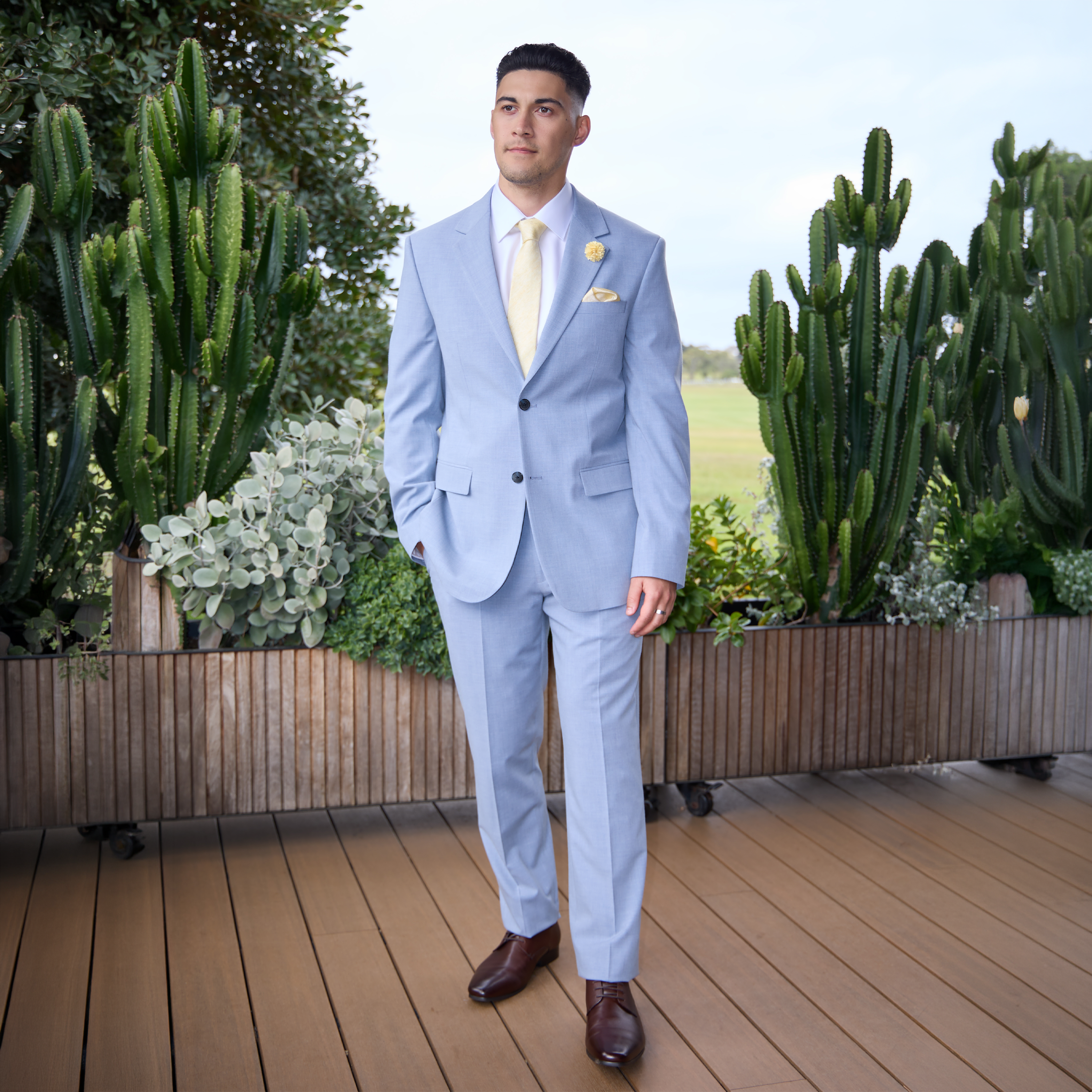  FRESH SPRING SUITING
