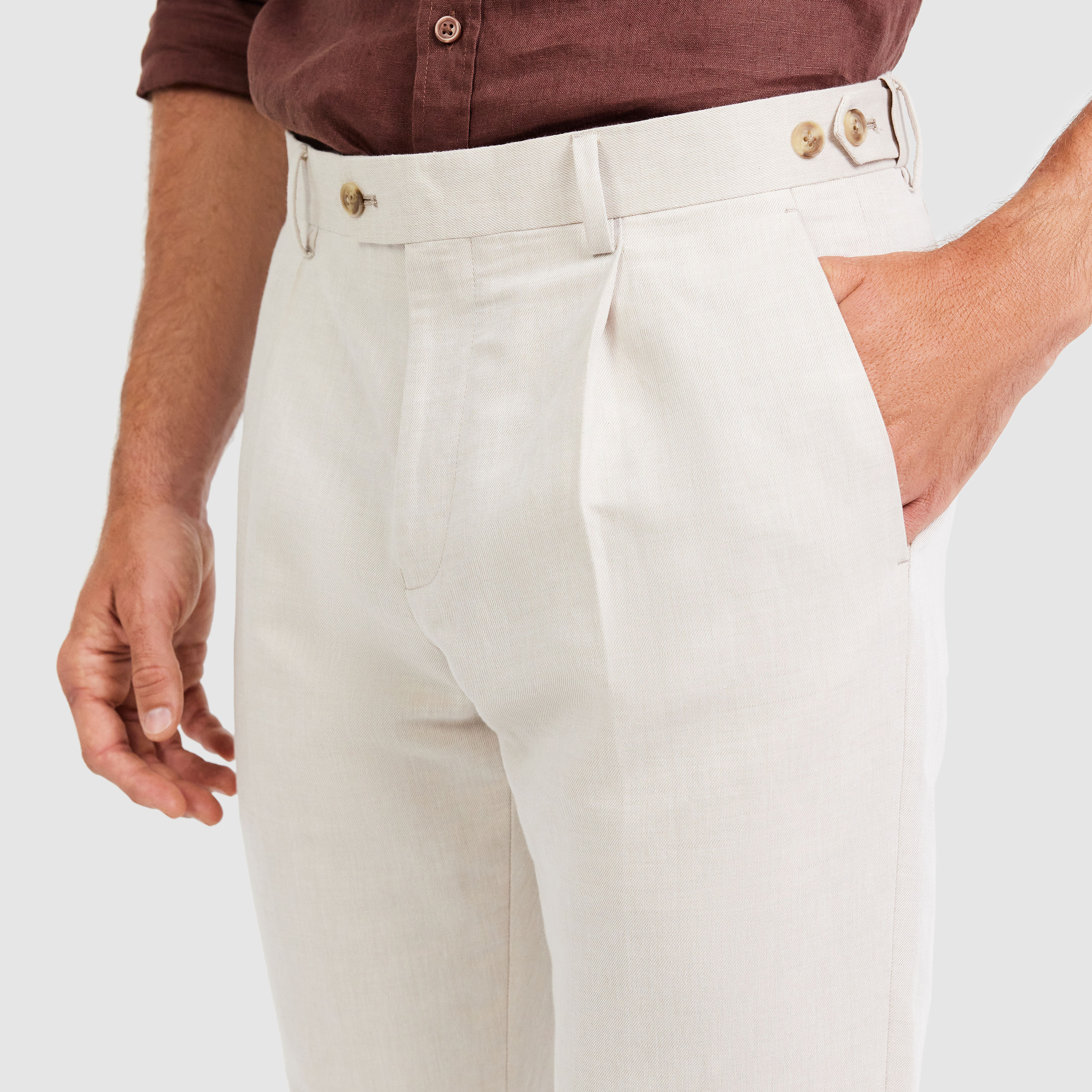 Natural Jae Tapered Pleat Pant