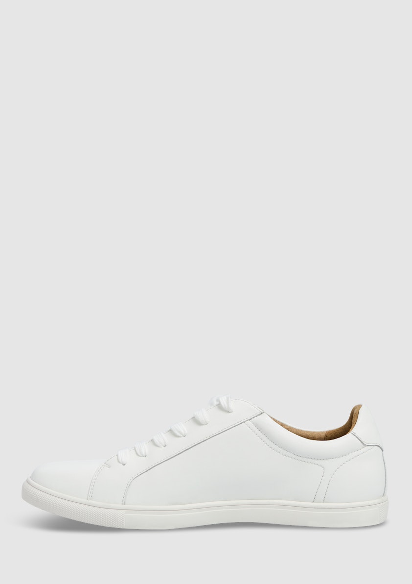 Buck Sneaker