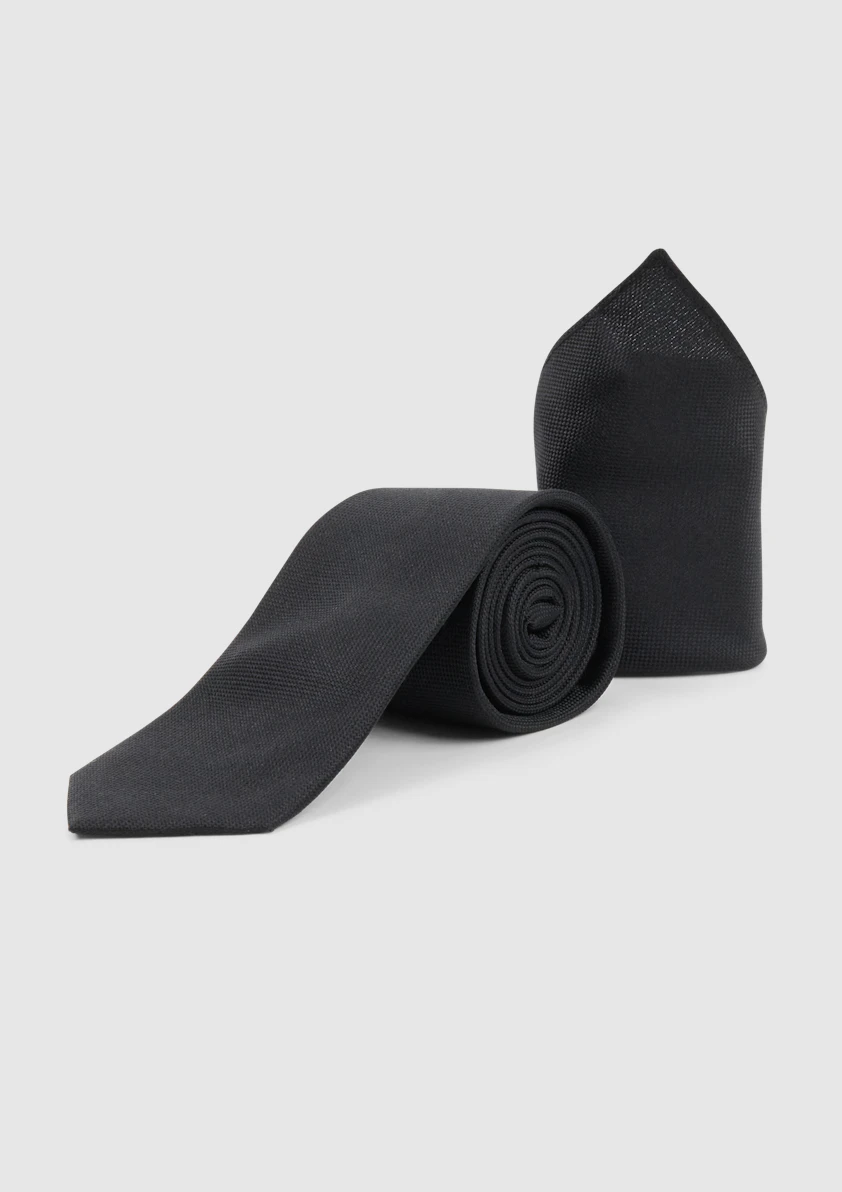 Hague Textured Pocket Square