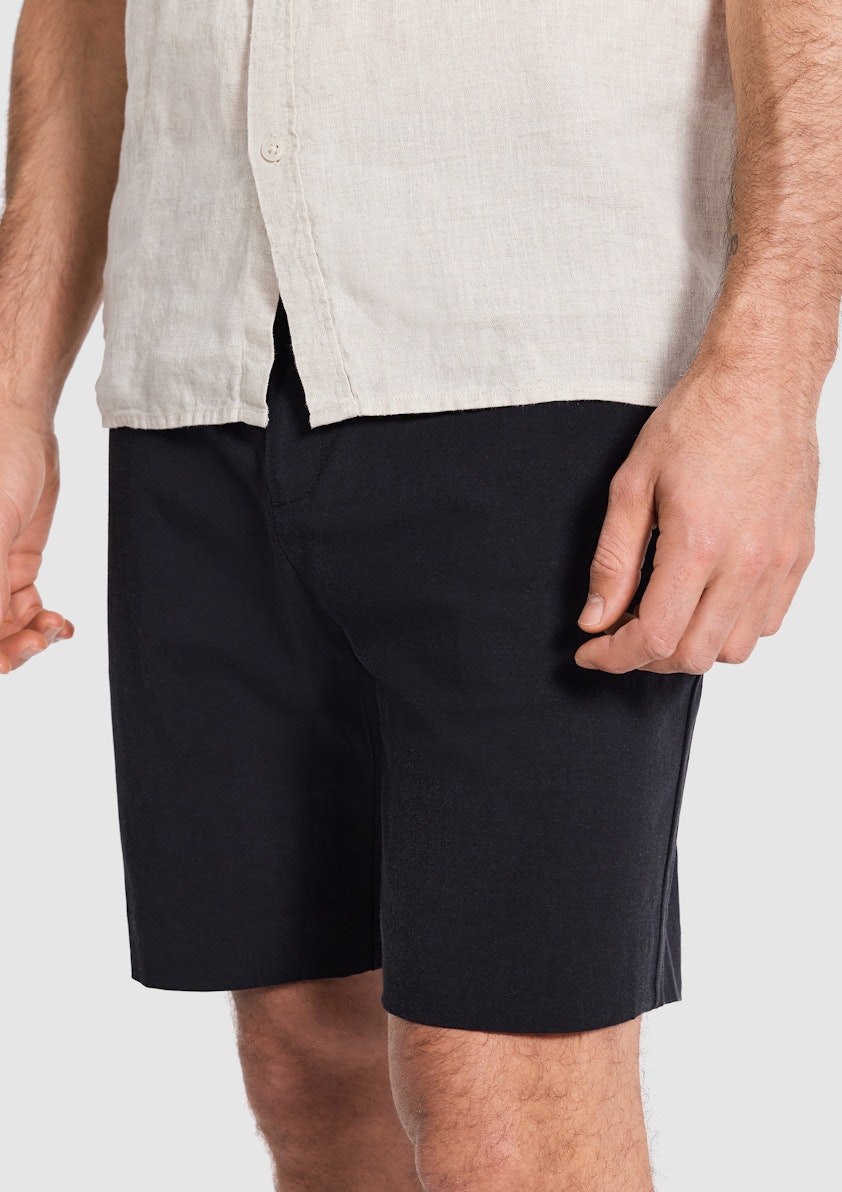 Blade Stretch Short