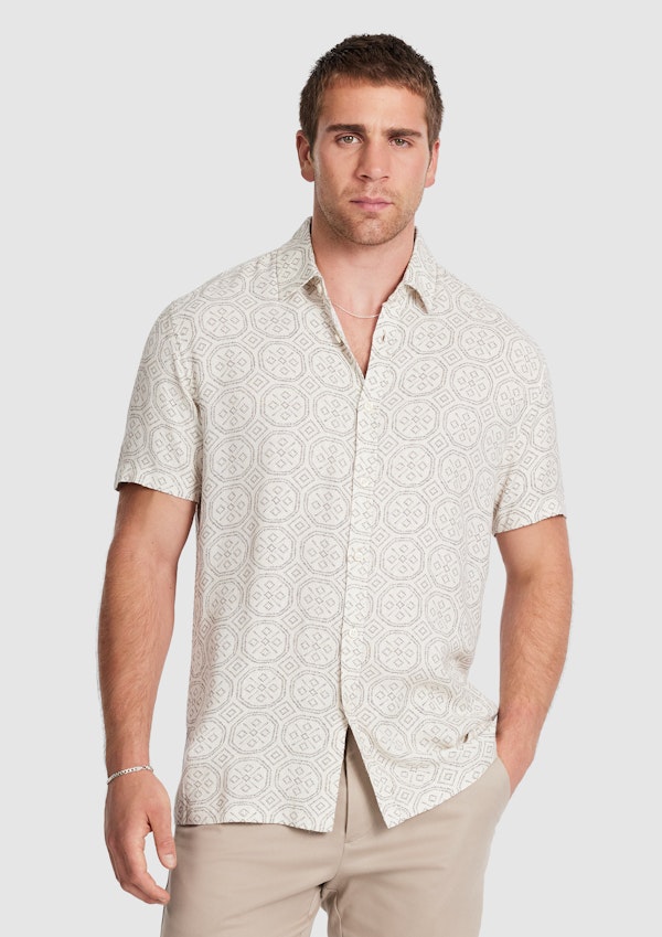 Bayan Textured Geo Shirt