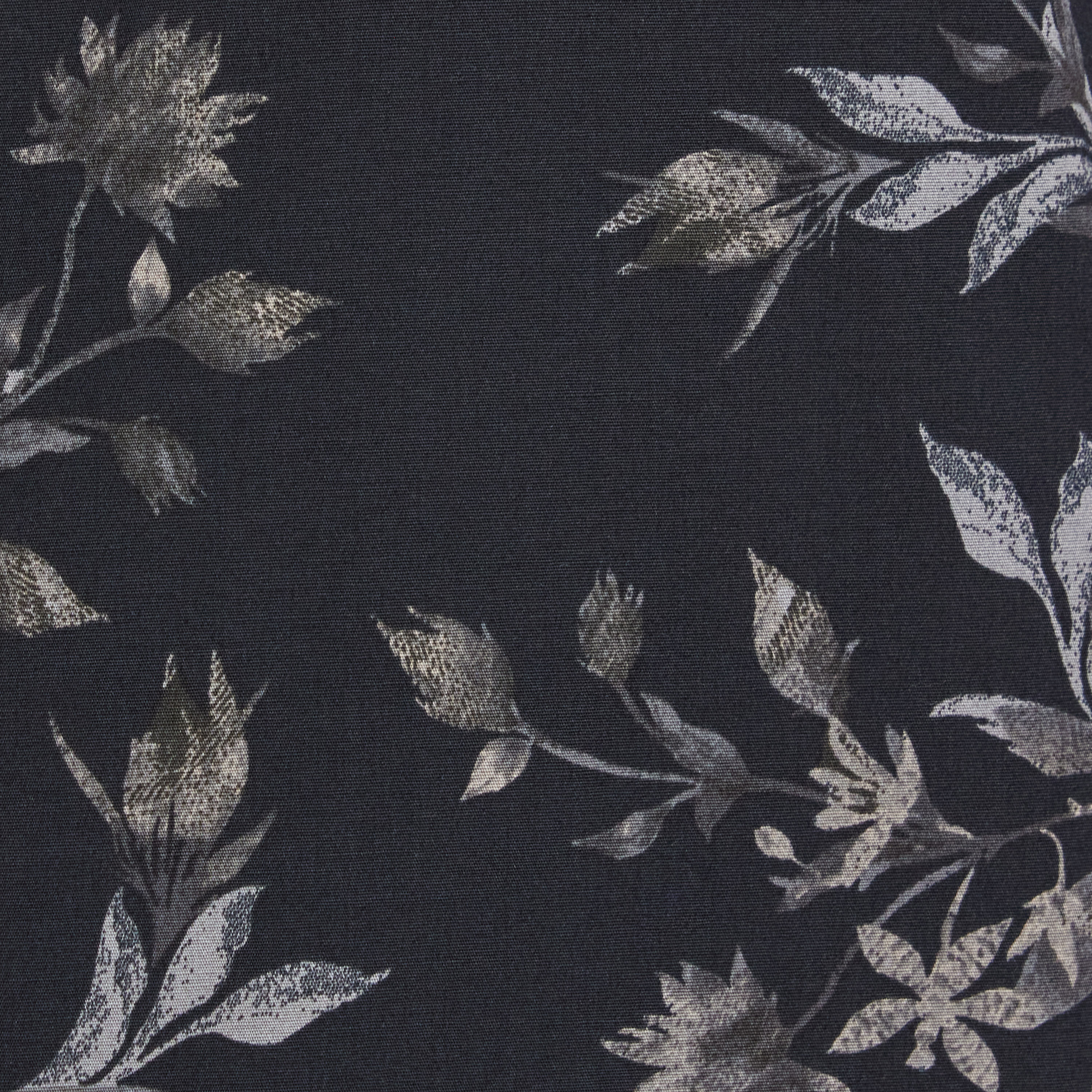 Black Silas Stretch Leaf Shirt