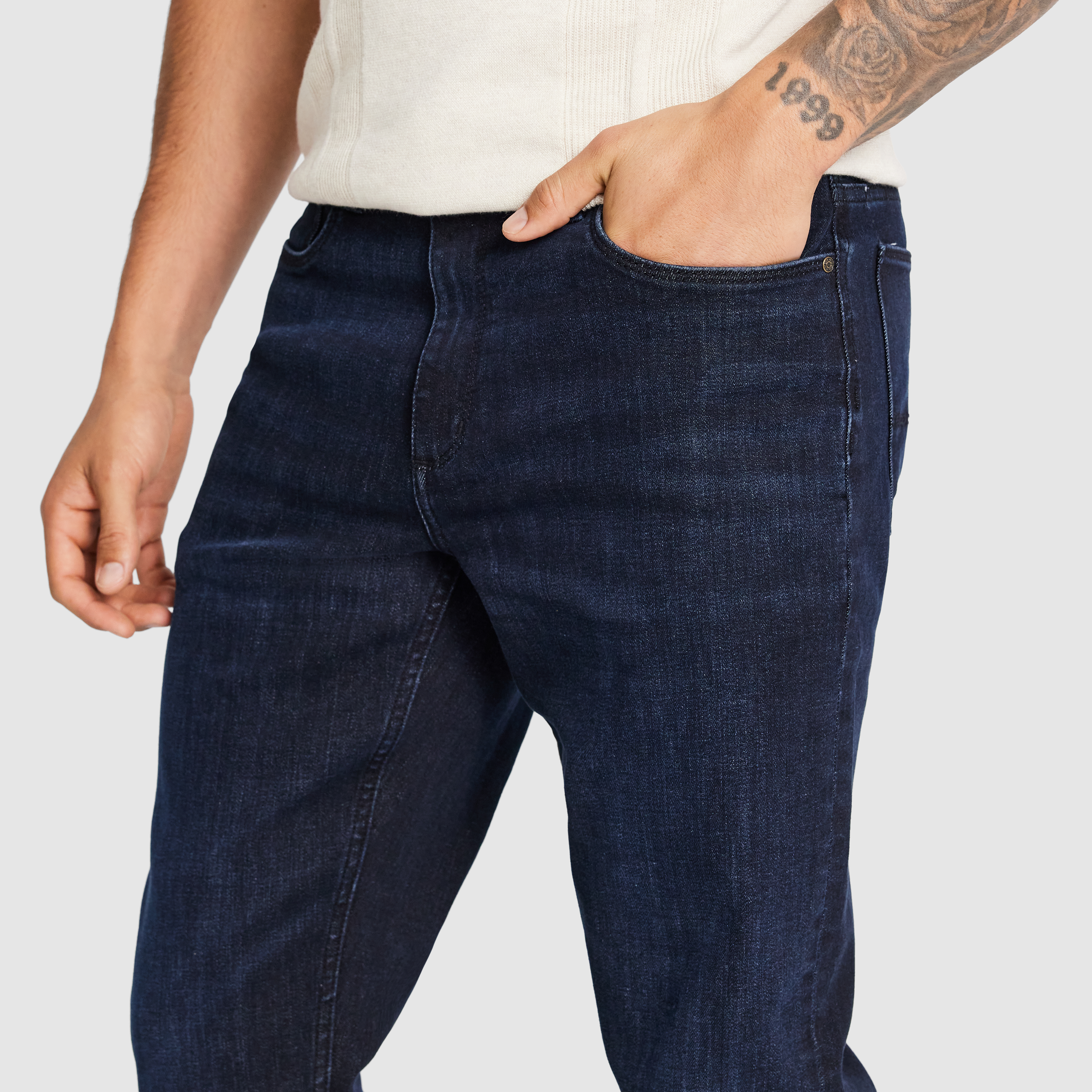 Rivet Straight Stretch Jean