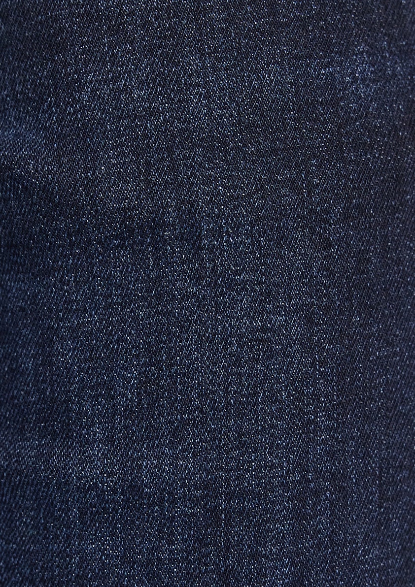 Rivet Straight Stretch Jean